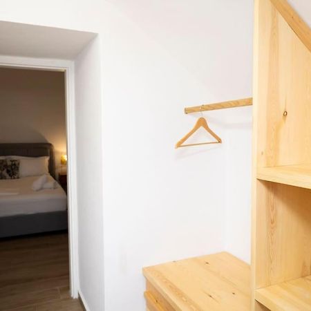 Homeresidence 1 Ермополи Екстериор снимка