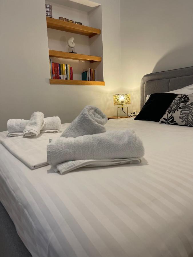 Homeresidence 1 Ермополи Екстериор снимка