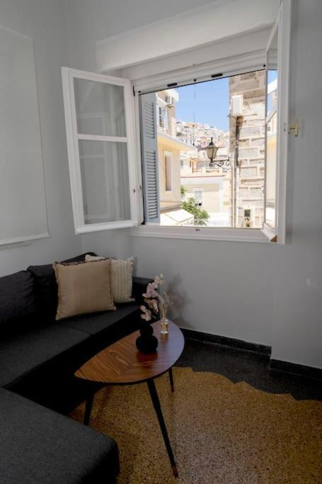 Homeresidence 1 Ермополи Екстериор снимка