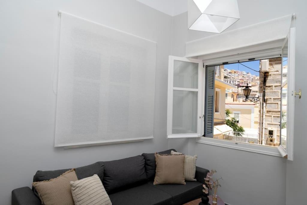 Homeresidence 1 Ермополи Екстериор снимка