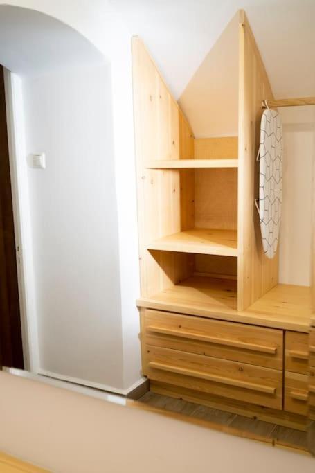 Homeresidence 1 Ермополи Екстериор снимка