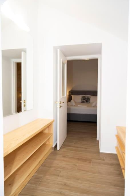 Homeresidence 1 Ермополи Екстериор снимка